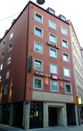 فنادق بالقرب من مارين بلاتز