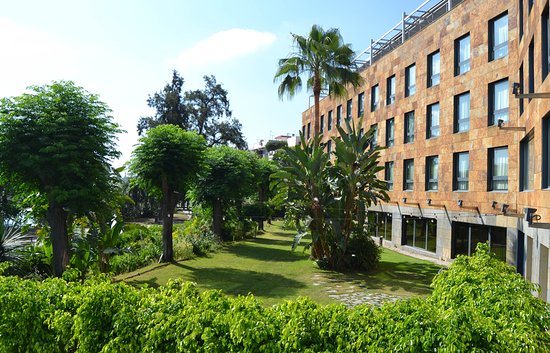 فنادق مع مسابح في مدينة إشبيلية