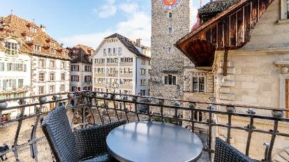 فنادق بالقرب من جسر تشابل