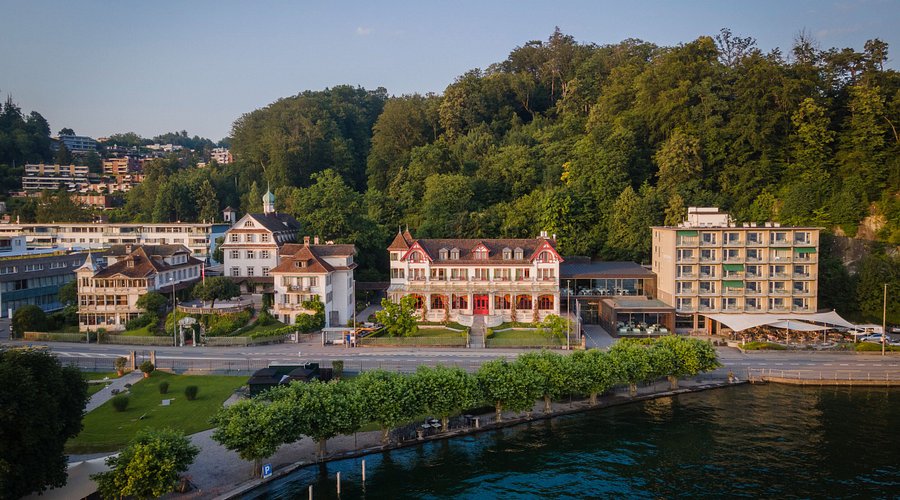 فنادق مطلة على بحيرة لوسيرن