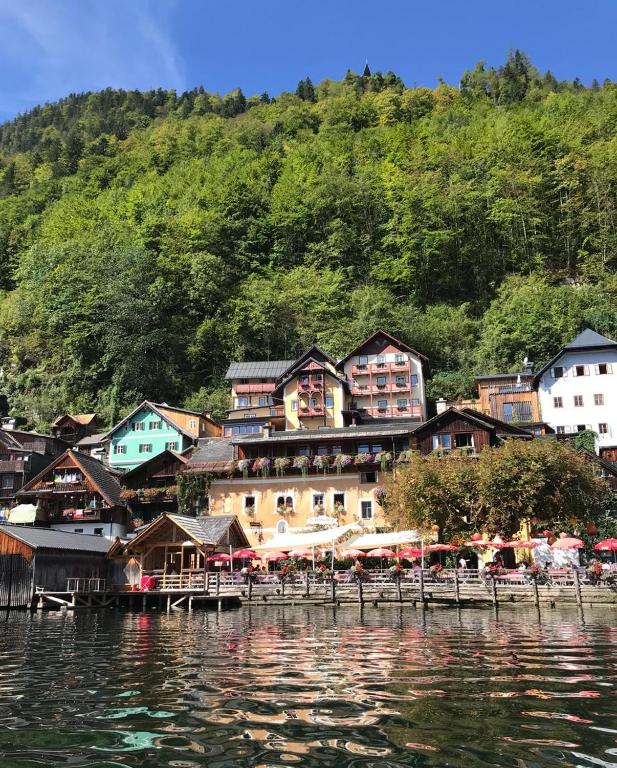 فنادق اقتصادية في هالشتات