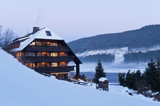 فنادق رومانسية في تيتيsee-نوستادت مطلة على البحيرة