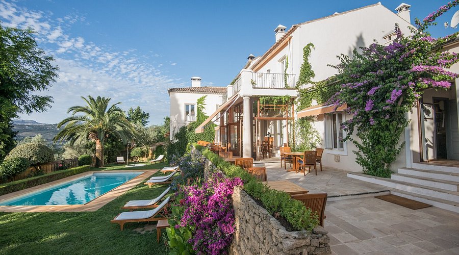 فنادق رومانسية للأزواج في روندا