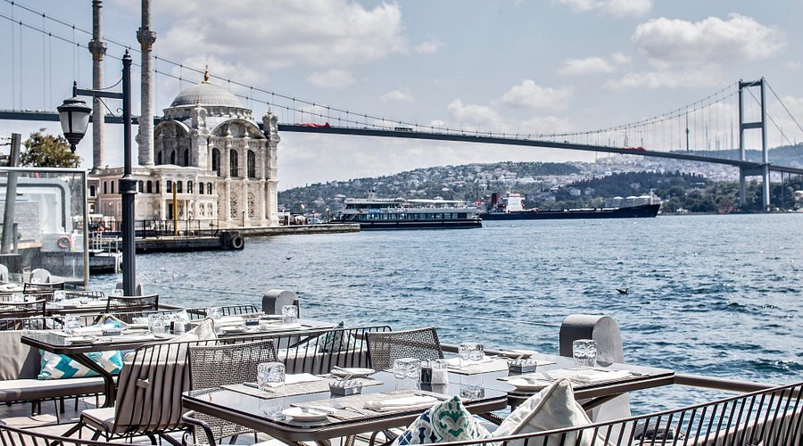 فنادق تطل على البوسفور في اسطنبول