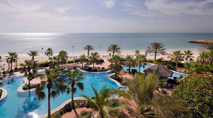 فنادق مع حمامات سباحة في الكويت