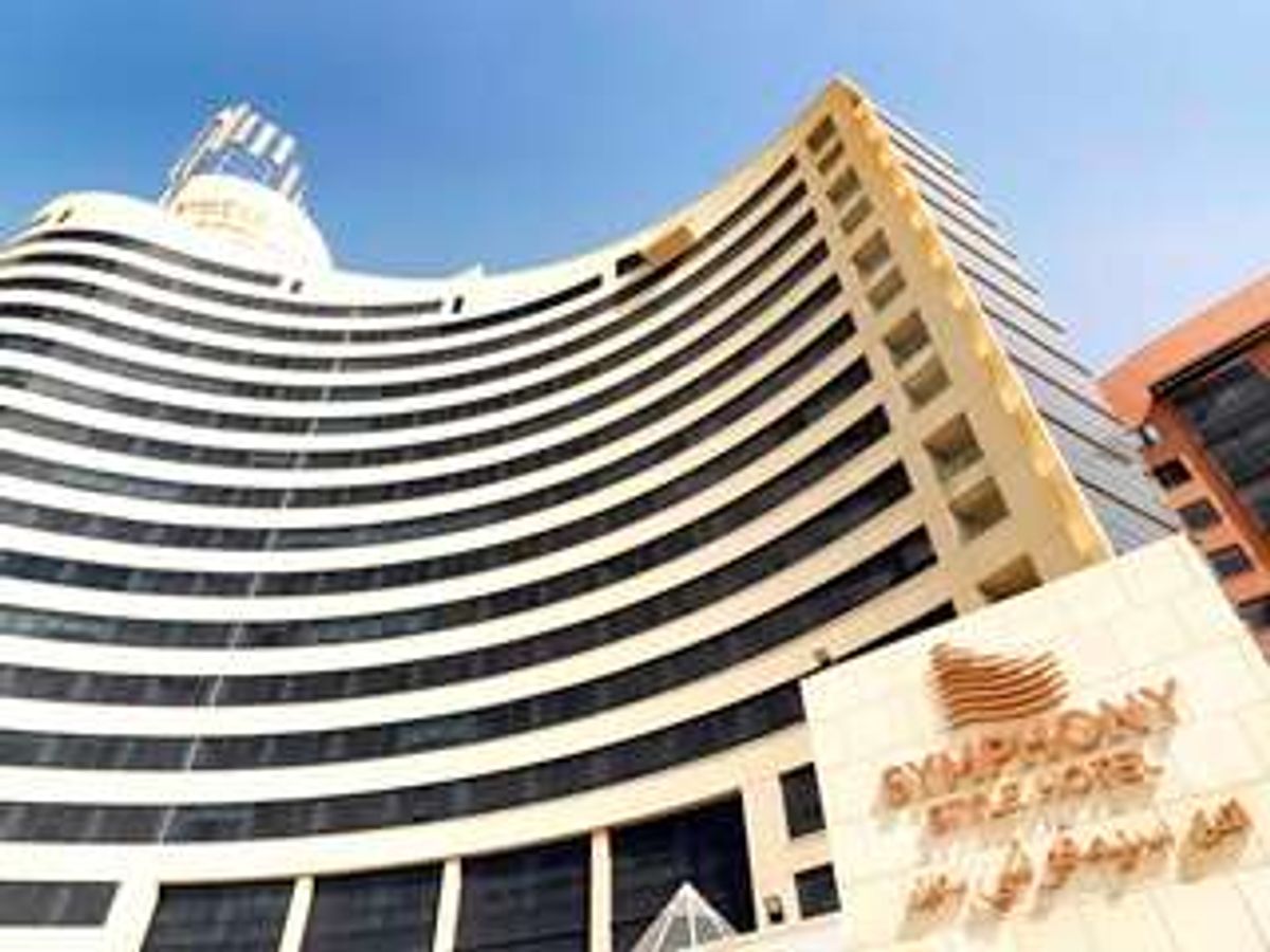 فنادق مع حمامات سباحة في الكويت