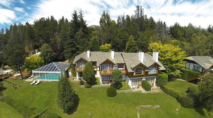 فنادق مطلة على بحيرة ناهويل هوابي