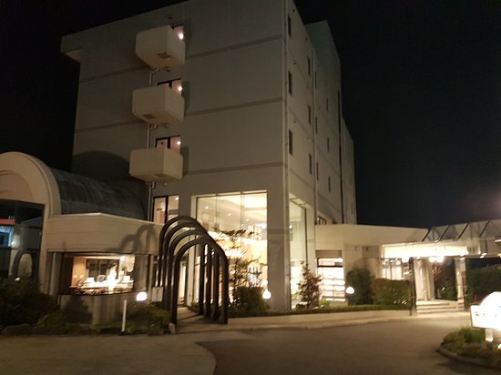 فنادق تطل على جبل فوجي مباشرةً