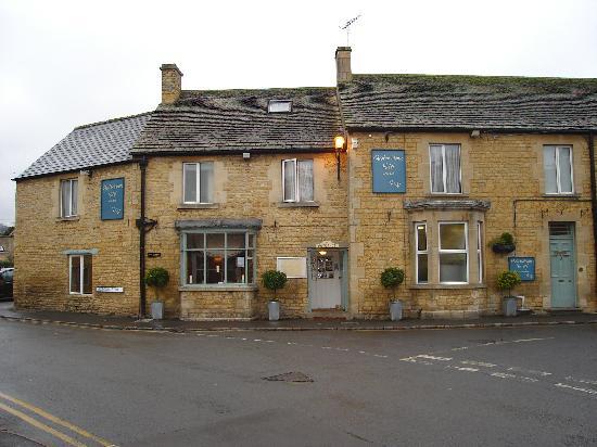 فنادق قريبة من نموذج القرية بورتون أون ذا ووتر