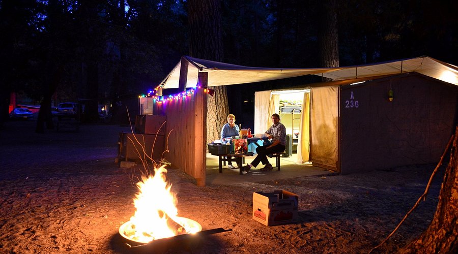 فنادق بالقرب من شلالات يوسمايت 